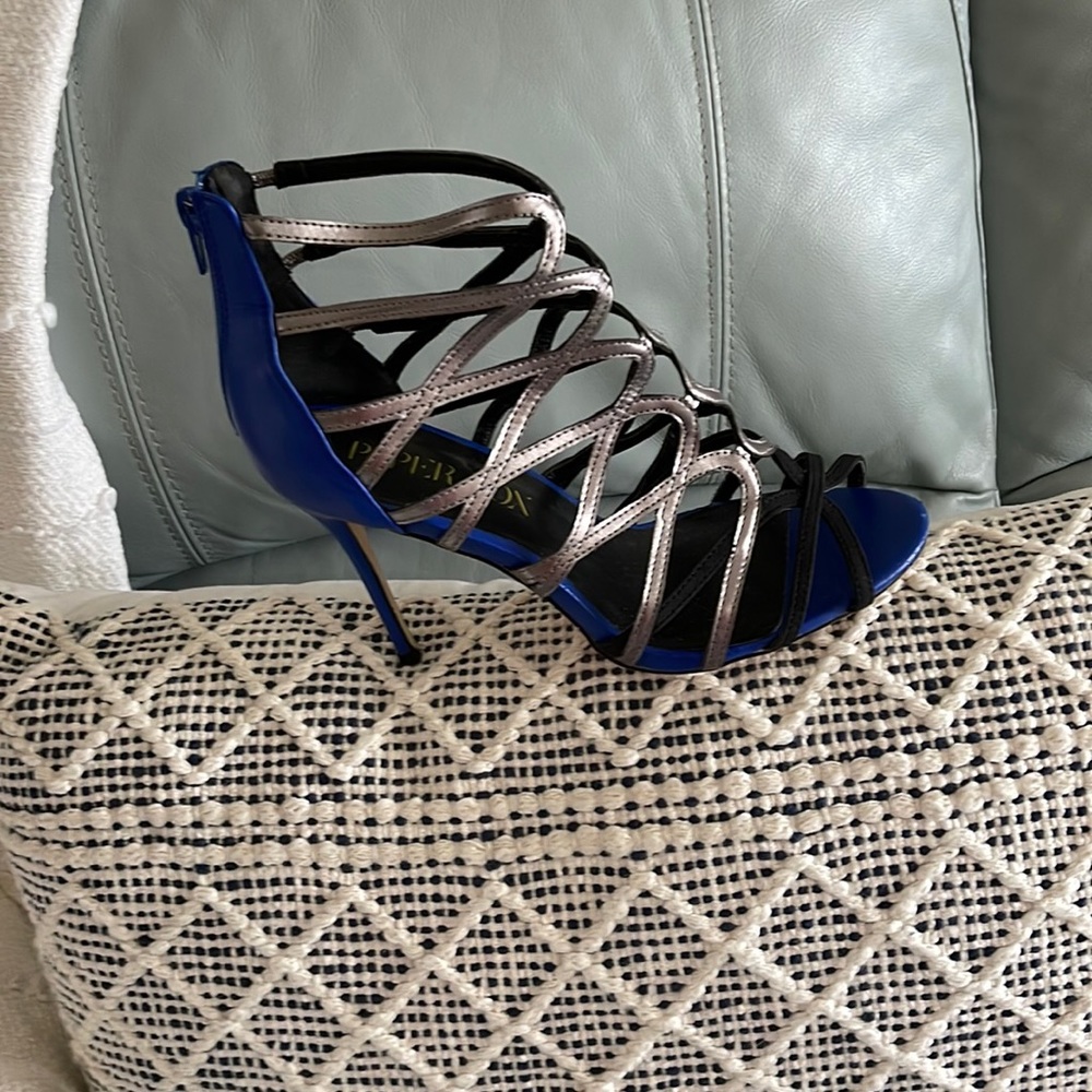 Black and blue strappy sandal